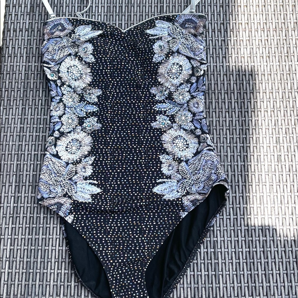 New without tags, Gottex one piece swimsuit.